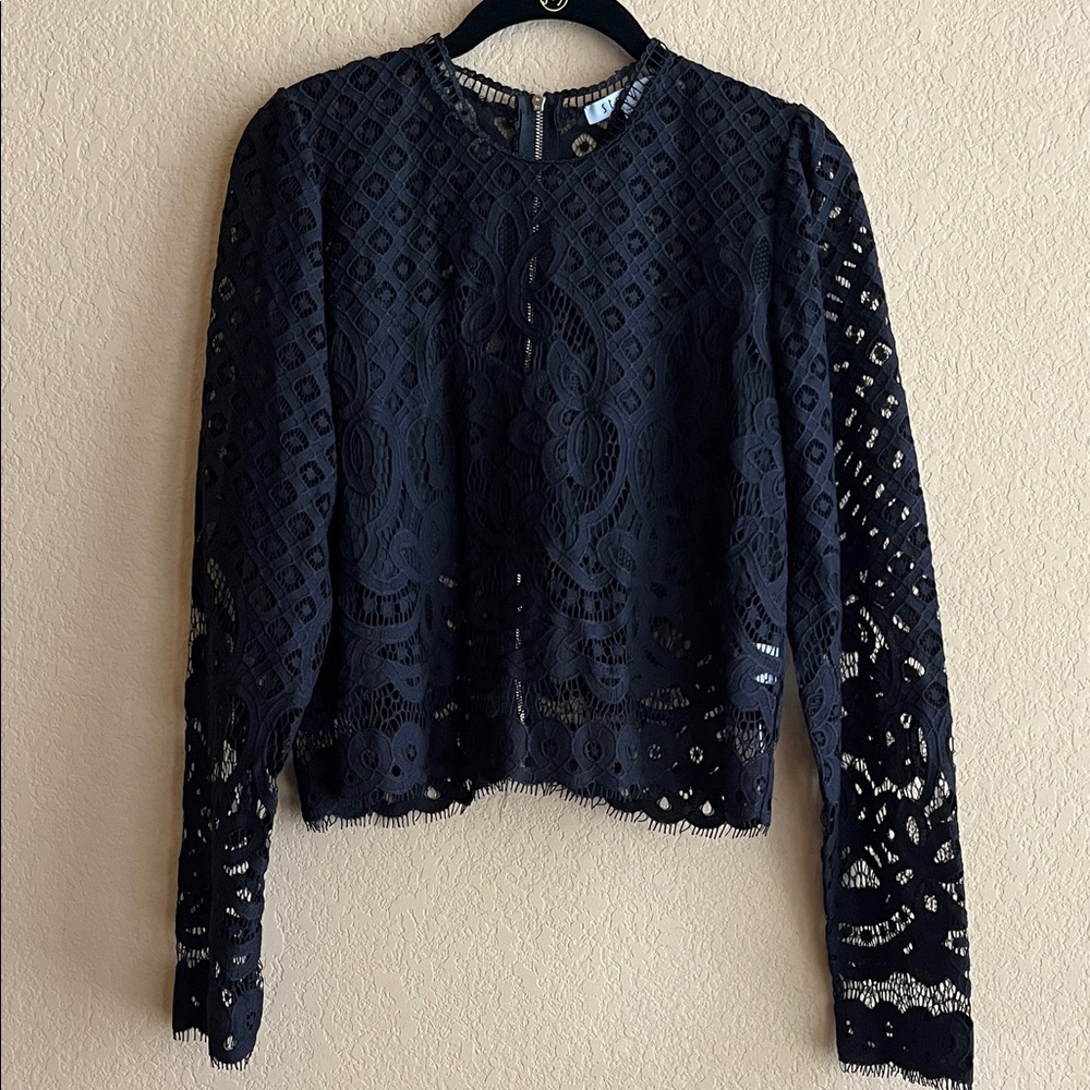 Black Lace Top by ‘story on’ Size M NWT